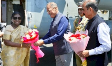 राष्ट्रपति द्रौपदी मुर्मू के शिमला आगमन पर हुआ भव्य स्वागत.. हिमाचल प्रदेश के पांच दिवसीय दौरे की शुरुआत