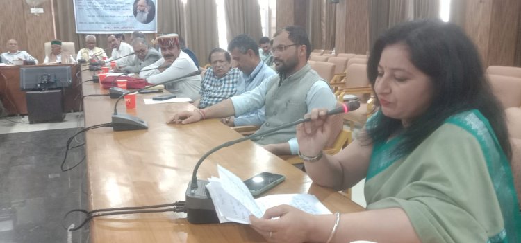 नाहन : लाल चंद पररथी राज्य स्तरीय समारोह में सुबे के साहित्यकार जुटे..