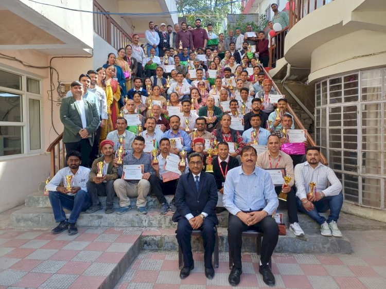 नाहन  : सोलन डाकमंडल की बड़ी उपलब्धि : 100 से अधिक डाक कर्मचारी किए गए पुरस्कृत