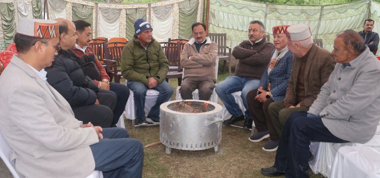 उद्योग तथा शिक्षा मंत्री ने दी भावभीनी श्रद्धांजलि