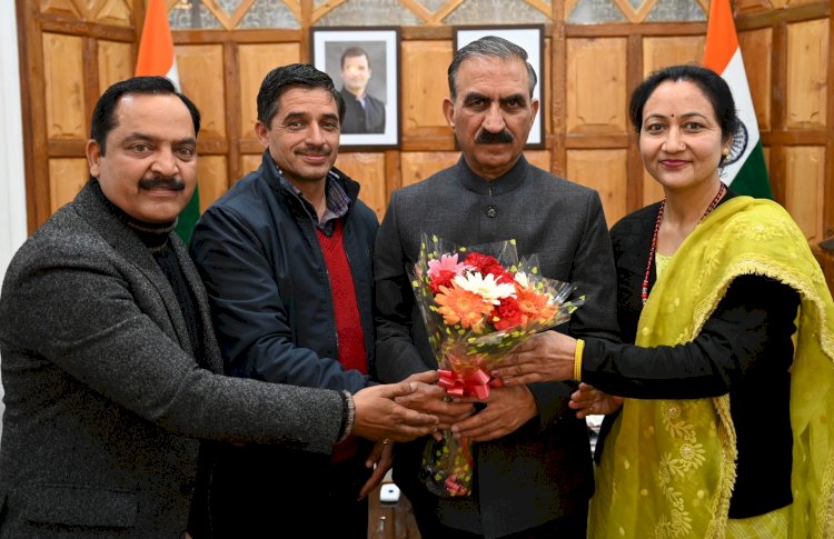 कंप्यूटर शिक्षक संघ के प्रतिनिधिमंडल ने मुख्यमंत्री से की भेंट