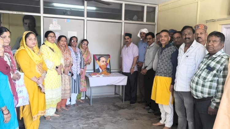 भीमराव अंबेडकर जयंती पर रैत में श्रद्धांजलि कार्यक्रम, केवल सिंह पठानिया ने अर्पित किए पुष्प