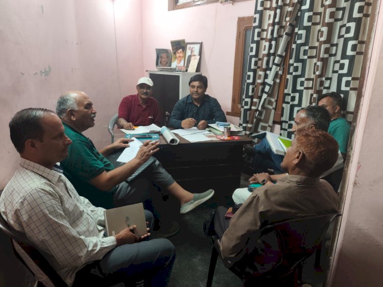 नाहन: सीपीएम की निकाय चुनाव पर चर्चा....