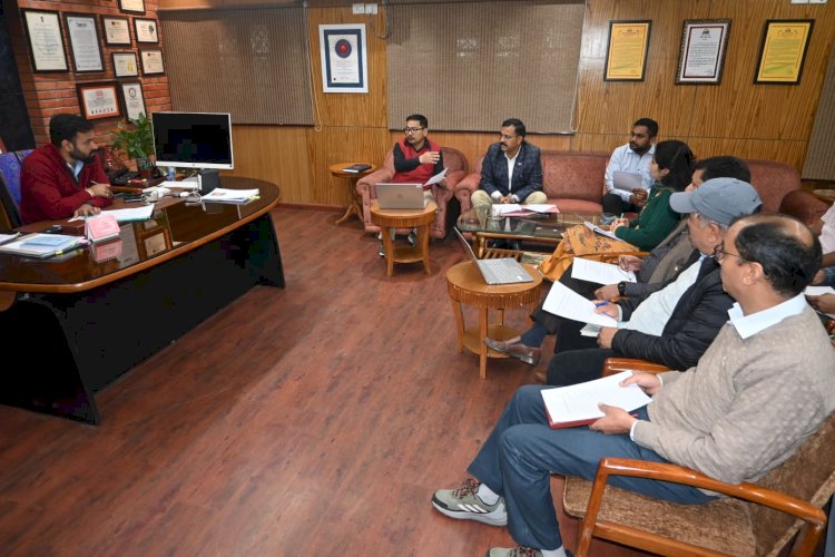 मानसून पूर्व तैयारियों पर उपायुक्त ने दिए आवश्यक दिशा-निर्देश