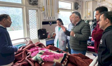 शिक्षा मंत्री ने सड़क दुर्घटना में घायल शिक्षकों का जाना कुशल-क्षेम
