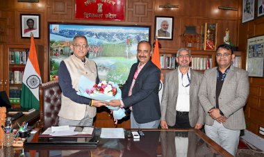 राज्यपाल से नाबार्ड के प्रतिनिधिमंडल ने की भेंट