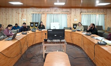 प्री-मानसून तैयारियों को लेकर जिला प्रशासन सतर्क, एसडीएम केलांग कुनिका ऐकर्स  ने की मानसून तैयारियों की समीक्षा,