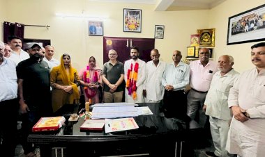 नाहन: चुनाव जीते पालियों पंचायत जन प्रतिनिधि मिले सोलंकी से... बिन्दल पर साधा निशाना विधायक ने..