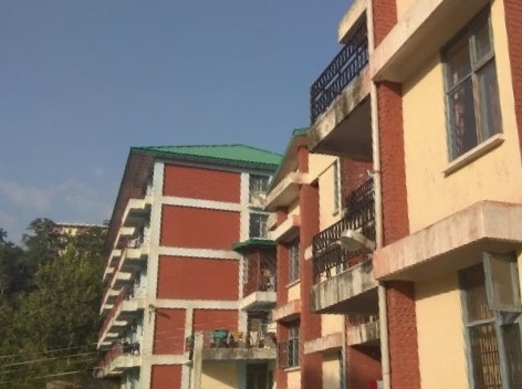 नाहन : बड़ू साहेब गर्ल हॉस्टल के वाशरूम में वीडियो बनाने का मामला, सफाई कर्मी हिरासत में, एफआईआर दर्ज..
