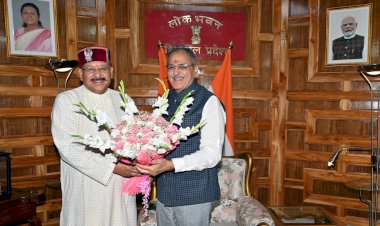 उत्तराखंड के पर्यटन मंत्री सतपाल महाराज ने आज लोक भवन में राज्यपाल कविन्द्र गुप्ता से शिष्टाचार भेंट की...