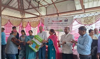 CPRI ने कंडाघाट के करीब 100 किसानों को बांटे स्प्रेयर मशीन और जैव उर्वरक