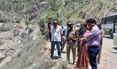जालहमा नाला में बाढ़ से क्षतिग्रस्त वैकल्पिक मार्ग को शीघ्र बहाल करने के निर्देश
