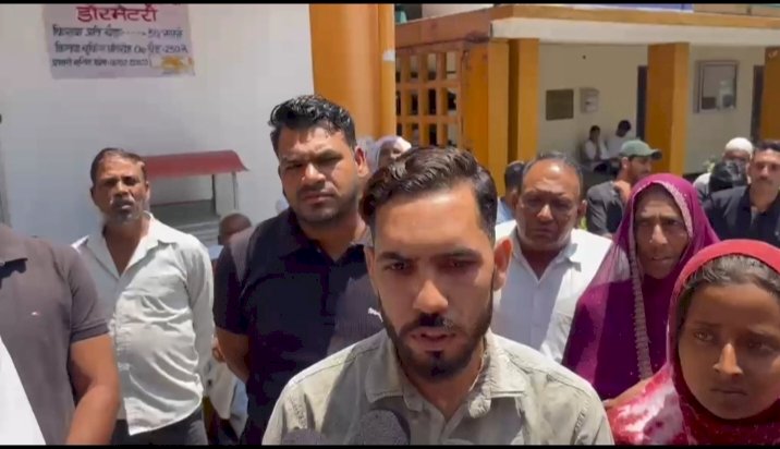 नाहन: प्रताड़ना से तंग आकर कर ली थी एक युवती ने आत्मा ह्त्या, बिक्रम बाग़ की 2 युवतियों को हरियाणा के युवक ले  गए थे.शादी का झांसा देकर...एसपी से गुहार लगाई ग्रामीणों ने..