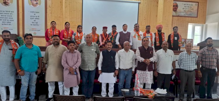 नाहन :10 भाजपा समर्थित बीडीसी सदस्यों का स्वागत-अभिनन्दन कार्यक्रम आयोजित