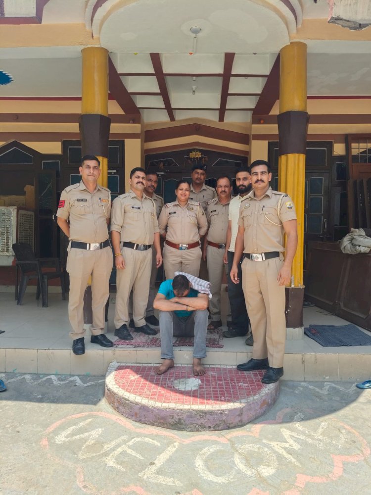 सुबे में पुलिस की एक साथ दबिश,11 कुख्यात चिट्टा तस्कर किये काबू...