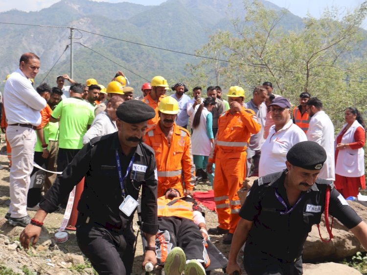 नाहन : जिला सिरमौर में जिला स्तरीय मेगा मॉक ड्रिल का सफल आयोजन, 8 स्थलों पर विभिन्न आपदा परिदृश्यों का किया अभ्यास