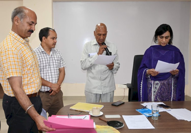 नारायण सिंह पंचायत समिति सदर मंडी के अध्यक्ष तथा चूड़ामणी उपाध्यक्ष निर्विरोध निर्वाचित