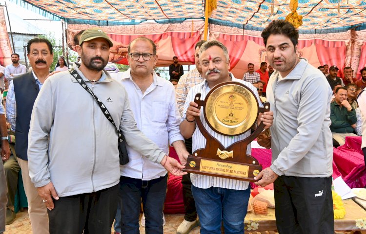 धार उत्सव के समापन समारोह में शिक्षा मंत्री रोहित ठाकुर ने की शिरकत