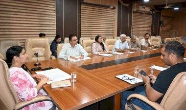 नाहन  :उपायुक्त की अध्यक्षता में आयोजित हुई खाद्य सुरक्षा समिति की बैठक