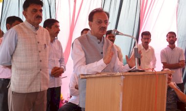 नाहन : विकास योजनाओं के प्रभावी क्रियान्वयन में पंचायत प्रतिनिधियों की अहम भूमिका-हर्षवर्धन चौहान…..