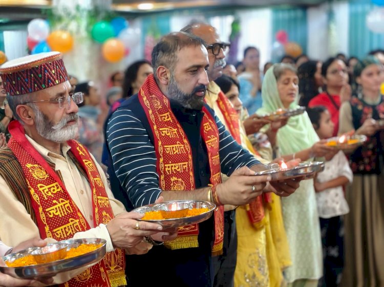 सनातन धर्म को जानिए, केवल मानिए नहीं; सच्ची आध्यात्मिक जागृति ही धर्म परिवर्तन का स्थायी समाधान : स्वामी धीरानंद