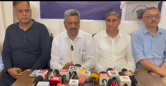 नाहन : मोदी सरकार की तानाशाही के खिलाफ राहुल गांधी ने शुरू किया छात्र गूंज कार्यक्रम जंतर मंतर पर दिल्ली पुलिस समेत भाजपा के गुंडों ने छात्रों पर बरसाई लाठियां