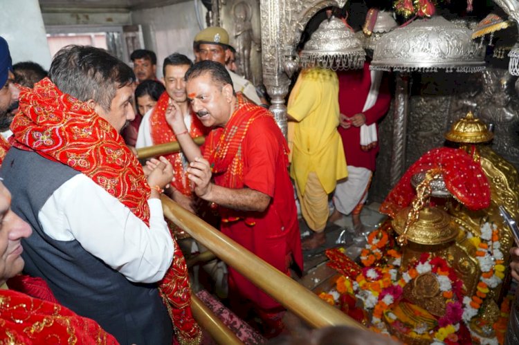 उप मुख्यमंत्री मुकेश अग्निहोत्री ने माता ब्रजेश्वरी मंदिर में नवाया शीश, प्रदेश की सुख-समृद्धि की कामना की