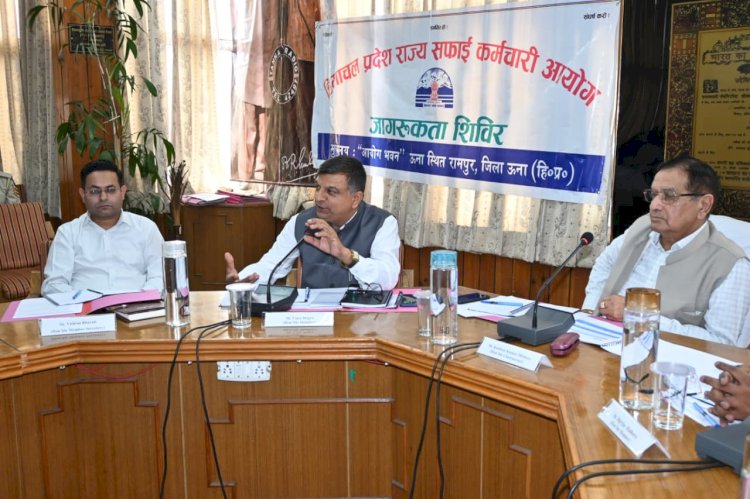 सफाई कर्मचरियों से हड़ताल पर न जाने का एफेडेविट लेने पर आयोग ने नगर निगम से मांगा स्पष्टीकरण